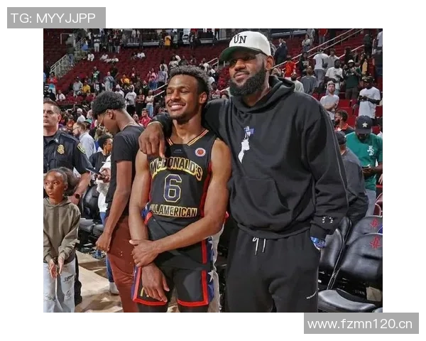 里夫斯回忆外婆因詹姆斯吼他而生气自曝母亲更严厉让人印象深刻 里夫斯回忆外婆因詹姆斯吼他而生气自曝母亲更严厉让人印象深刻