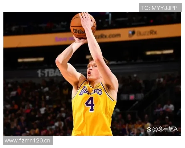 浓眉半场表现抢眼19分钟内高效砍下17分助球队争胜 浓眉半场表现抢眼19分钟内高效砍下17分助球队争胜