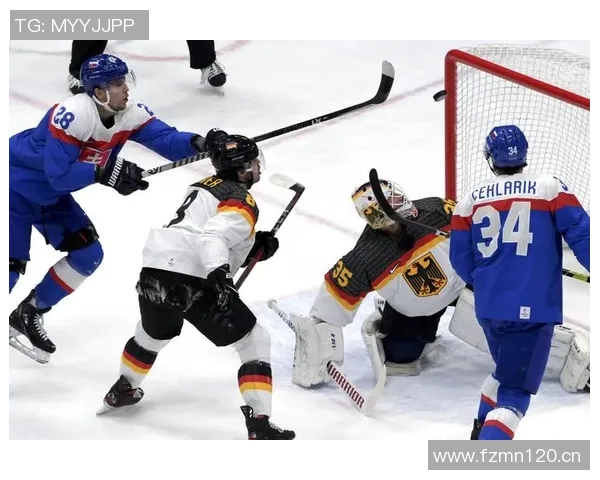 穆勒分享冰球比赛观赛照片感谢好友邀请丰富业余生活