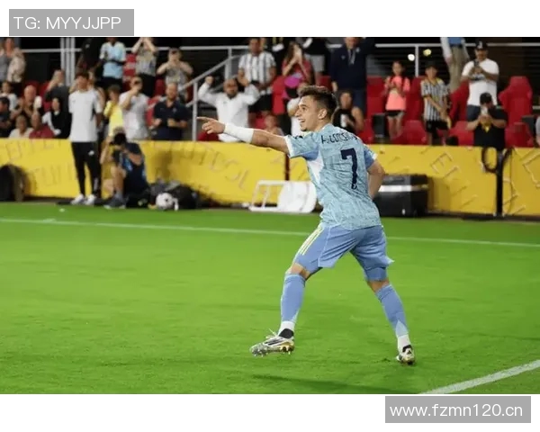 孔塞桑伊尔迪兹华丽过人连连挑战防线前者射门被挡精彩瞬间引发全场欢呼