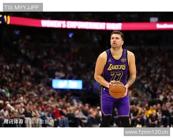 詹姆斯分享与东契奇里夫斯配合心得期待弱侧接球机会